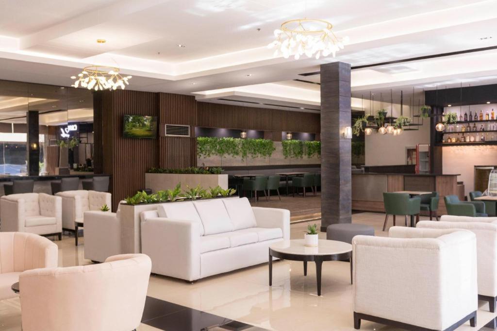 Mallberry Suites Business Hotel Кагаян-де-Оро Екстер'єр фото