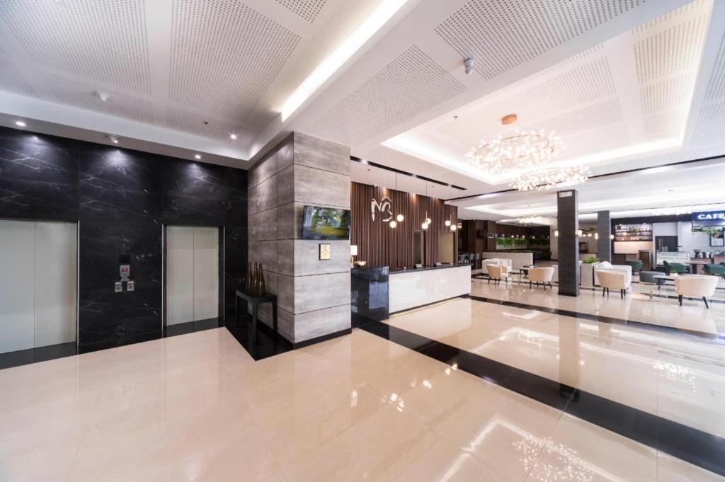 Mallberry Suites Business Hotel Кагаян-де-Оро Екстер'єр фото