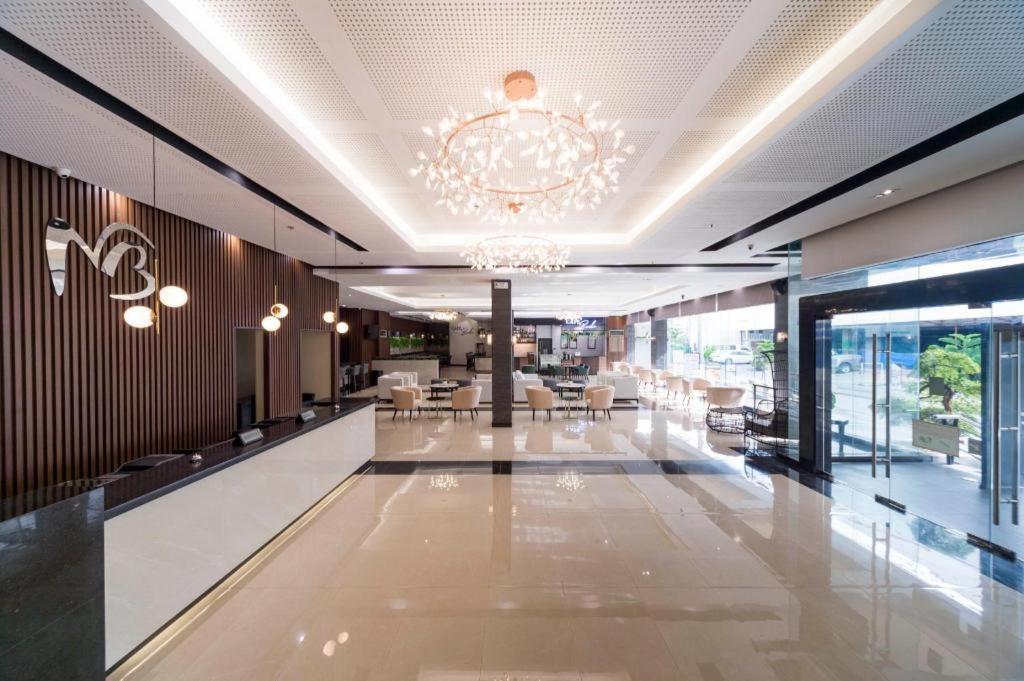 Mallberry Suites Business Hotel Кагаян-де-Оро Екстер'єр фото