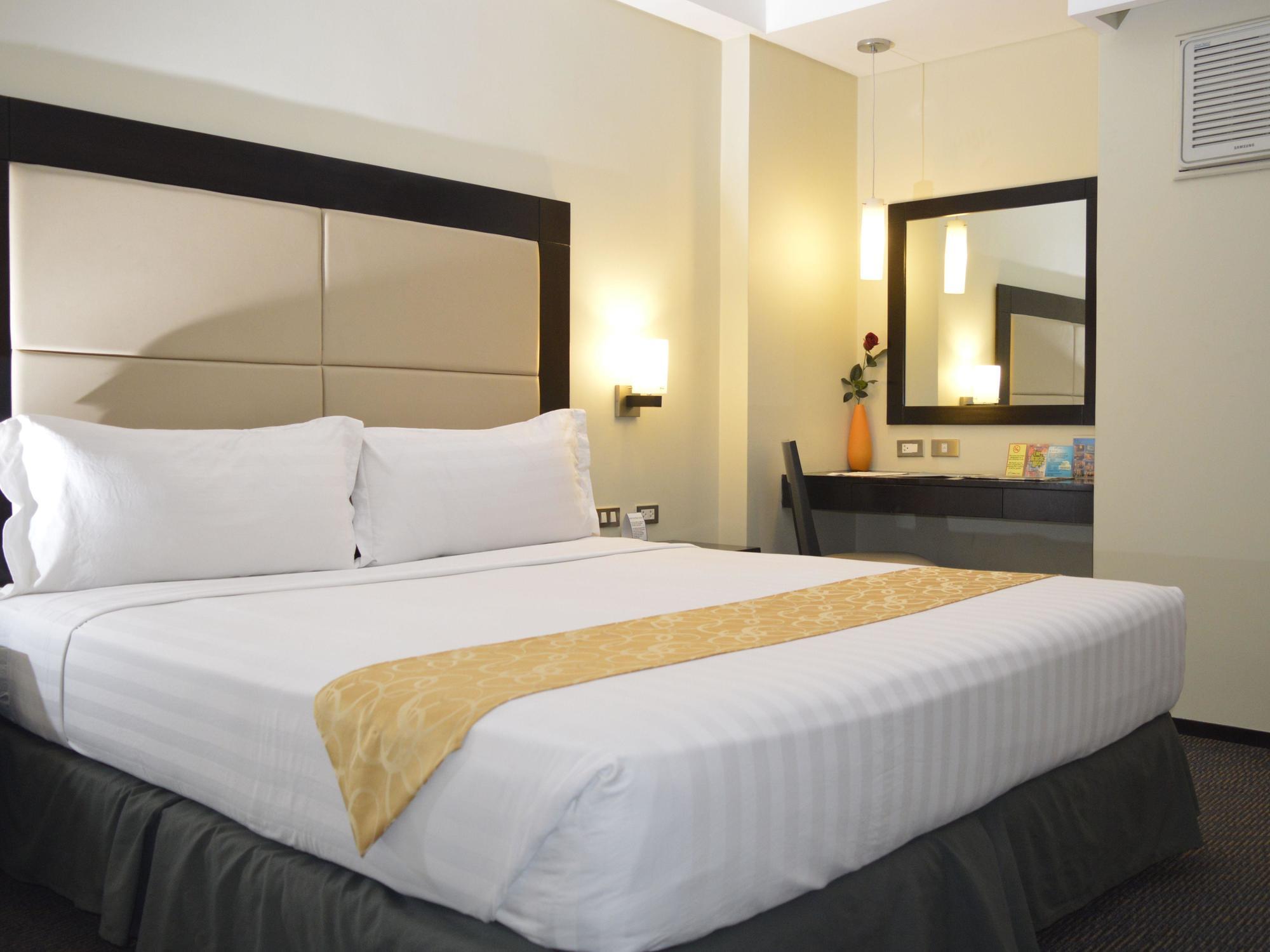 Mallberry Suites Business Hotel Кагаян-де-Оро Екстер'єр фото